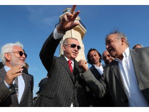 Cumhurbaşkanı Erdoğan, Demokrasi ve Özgürlükler adasında incelemelerde bulundu