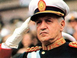 Arjantin'in son diktatörüne 25 yıl talebi