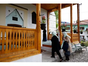 HUZUR VE BEREKET AYI RAMAZAN - Saraybosna'nın ramazan geleneği: Kadınlar mukabelesi