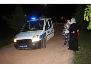 Kayıp çocuğu polisler buldu