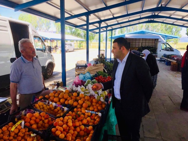 Yalıhüyük Kaymakamı Kılınç'tan pazarcı esnafına ziyaret