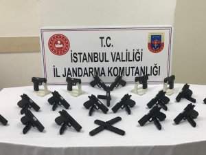 Jandarma’dan suç örgütlerine giden kaçak silahlara operasyon: 1 gözaltı