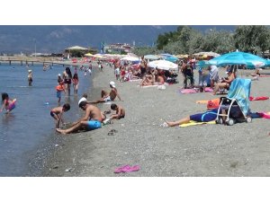 Kuzey Ege’deki  turizmciler uyardı: "Acele edin oteller dolmak üzere"