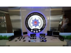 ‘Vali’ adıyla vatandaşları arayıp 1 milyon lira vurgun yapan şebeke çökertildi