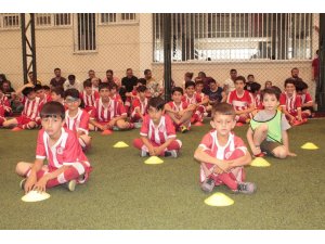 Diyarbakır’da minik futbolculara 2’inci seminer verildi