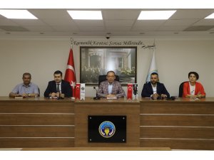 Başkan Akın, yeni kadrosunu tanıttı