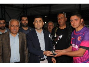 Kaman İlçesinde Şehit Zekeriya Zencirli anısına futbol turnuvası düzenlendi