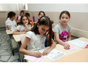 4 bin 600 öğrenci Robotik Kodlama Akademisi için ter döktü