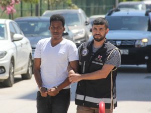 FETÖ’nün ’Afrikalı öğrenciler sorumlusu’ sınır dışı edildi