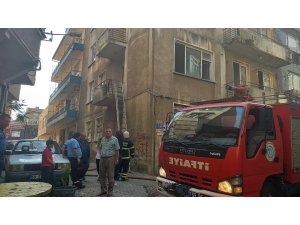 Metruk binada korkutan yangın