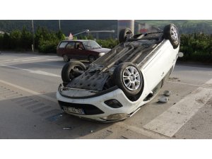 Otomobil takla atıp karşı şeride geçti: 1 yaralı