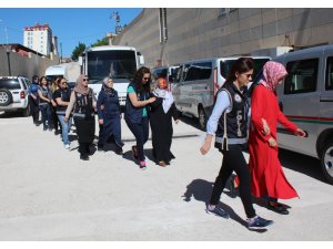 Elazığ’da FETÖ’nün kadın yapılanmasına yönelik operasyonda 5 tutuklama