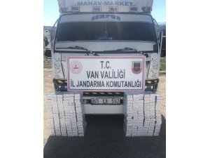 Van’da bin 900 paket kaçak sigara ele geçirildi
