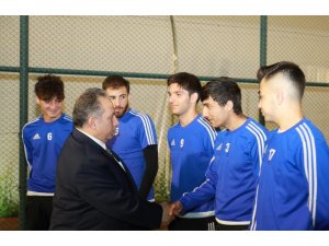 Başkan Yalçın: “Bu güzel başarıdan dolayı tebrik ediyorum”