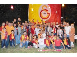 22. şampiyonluğu Ramazan’ın 22. günü iftar yemeğinde kutladılar