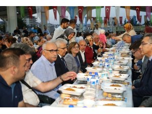 Fatma Şahin Nurdağlılarla iftarda buluştu