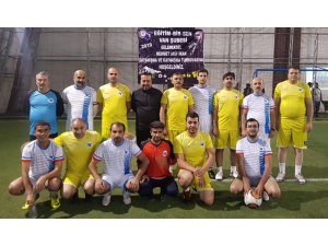 Gazetecilerle sendikacılar arasında dostluk maçı
