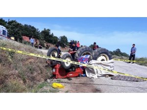 Devrilen traktörünün altında kalarak hayatını kaybetti