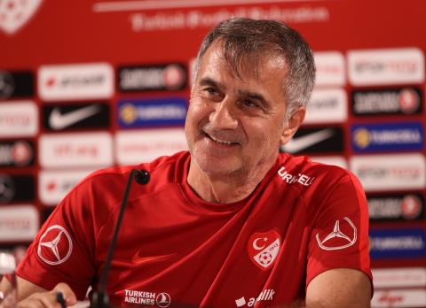 Şenol Güneş: "Fransa’ya hücum yapacağız"