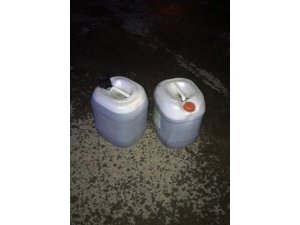 Çaldıkları mazotlarla yakalandılar