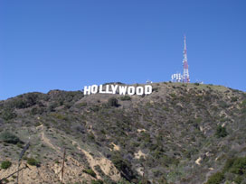 Çevriciler, Hollywood yazısının üzerini kapattı