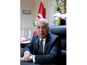 Belediye başkanına köpek saldırdı