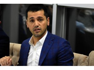 Hüseyin Üneş: "4 yerli hocayla görüştük"
