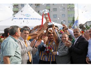 Şampiyon Talasgücü Belediyespor Başkan Yalçın’ı Ziyaret Etti