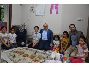 AK Parti Manisa’da 400 evde gönül sofrası kurdu