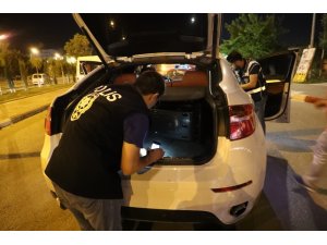 Bin 332 personel, 2 helikopter ve 12 dedektör polis köpeği ile huzur operasyonu