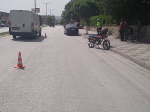 Otomobil ile motosiklet çarpıştı; 1 yaralı