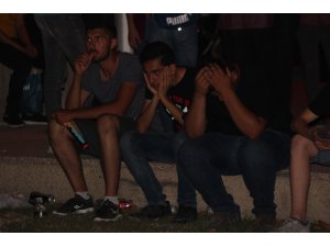 Maç öncesi sevinç gösterileri yerini gözyaşına bıraktı