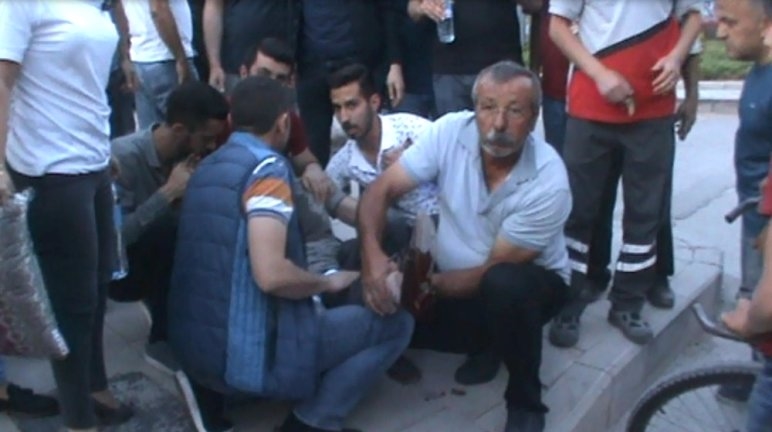 Trafikte yol vermeme tartışması kanlı bitti