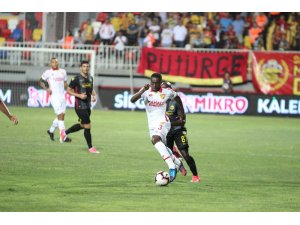 Göztepe defansı sağlama alacak