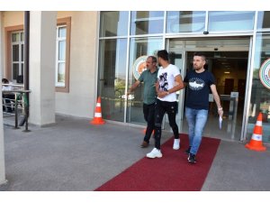 Biga’da hırsızlık yapan kişi tutuklandı