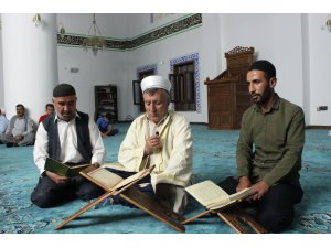 Kadir Gecesi idrak ediliyor