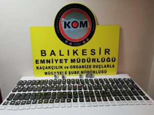 Gümrük kaçağı 100 telefon yakalandı