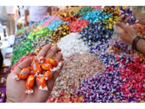 Bayram şekerleri tezgahlardaki yerini aldı