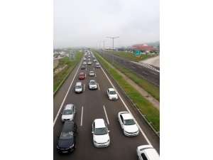 Anadolu Otoyolu'nda bayram trafiği