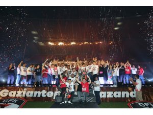 Gazişehir Gaziantep’ten görkemli kutlama