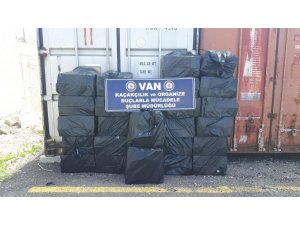 Van’da 12 bin paket kaçak sigara ele geçirildi