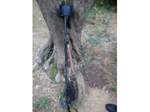 Kaçak kazı yaparken jandarmaya yakalandı