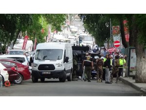 Kars’ta şüpheli çanta paniği