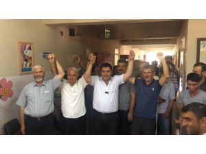 Mazbatası iptal edilen muhtar yeniden seçildi