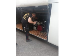 Otobüs terminalinde uyuşturucu operasyonu