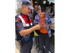 Jandarmadan çocuklara trafik karnesi