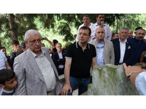 İmamoğlu baba ocağı Akçaabat’ta mezarlık ziyaretinde bulundu
