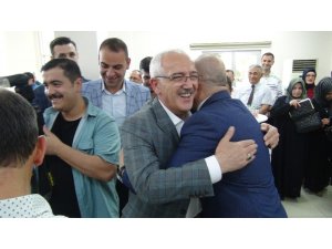 Manisalı AK Partililer İstanbul’da yaşayan hemşerilerinden oy istedi