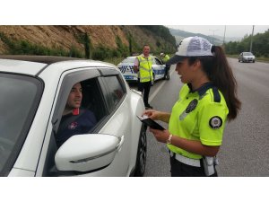 Trafik ekipleri kazaların önüne geçmek için denetimlerini arttırdı