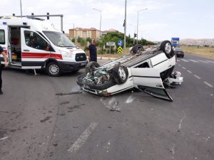 Elazığ’da otomobil takla attı: 1 yaralı